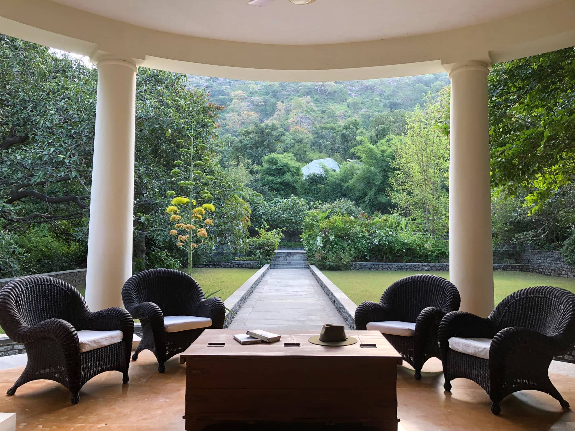 verandah_chairs_no_fan