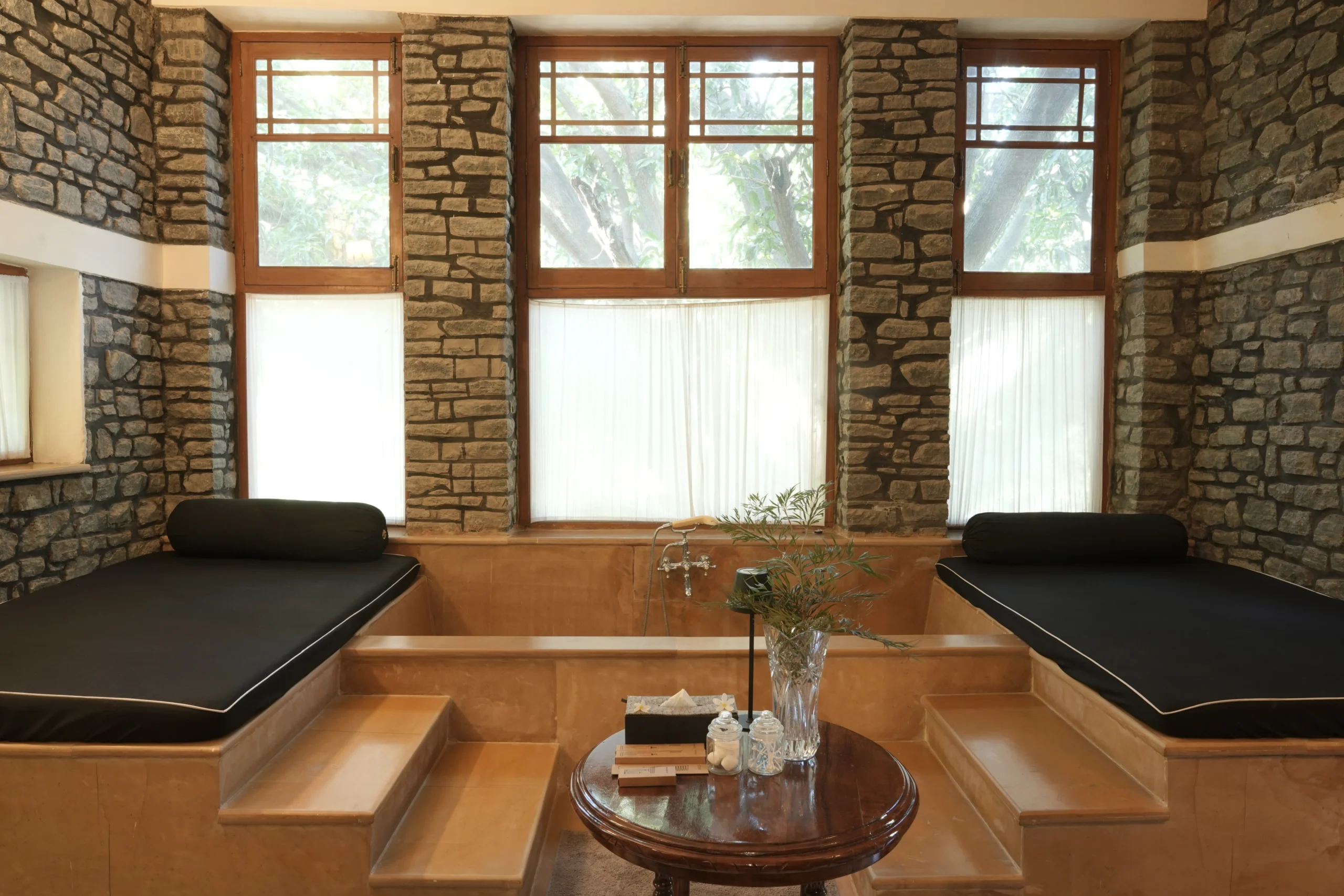 Main Wing Suite 1-3