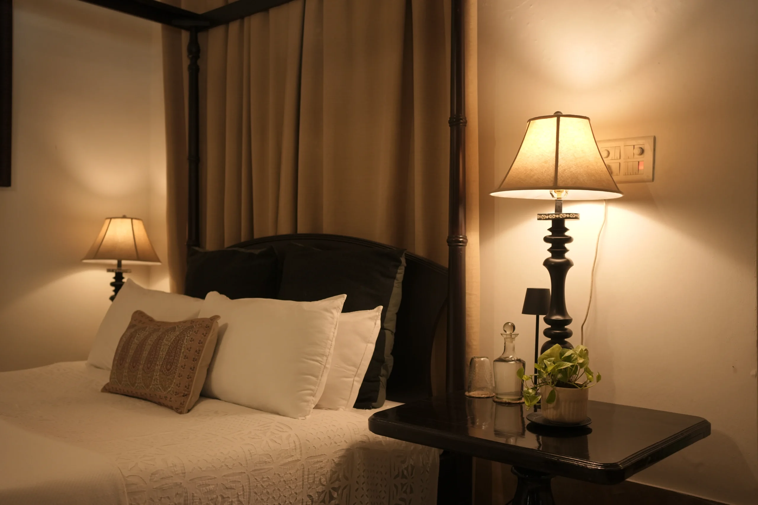 Main Wing Suite 2-1