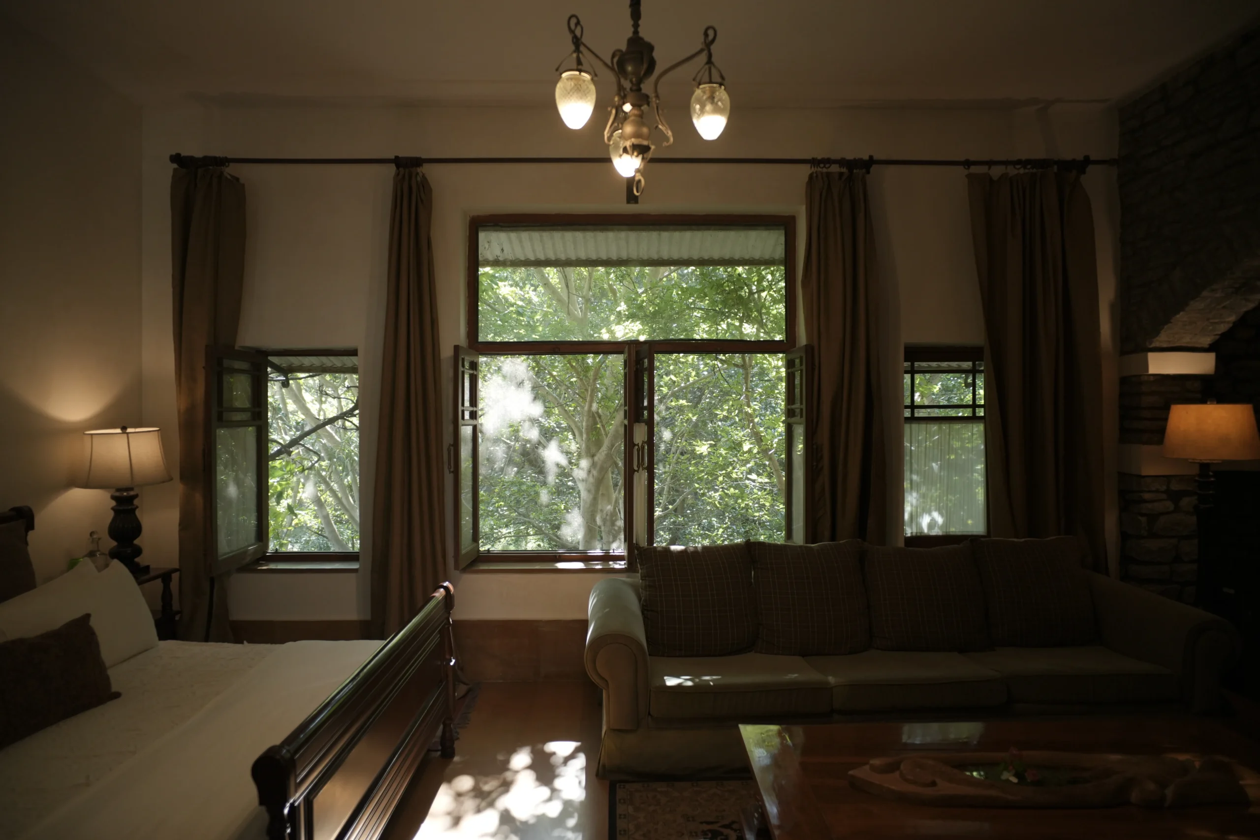 Main Wing Suite 3-1