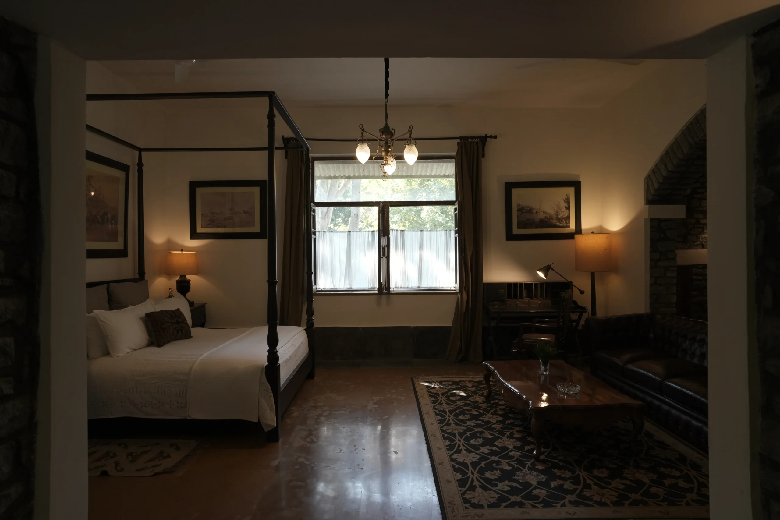 Main Wing Suite 4-3
