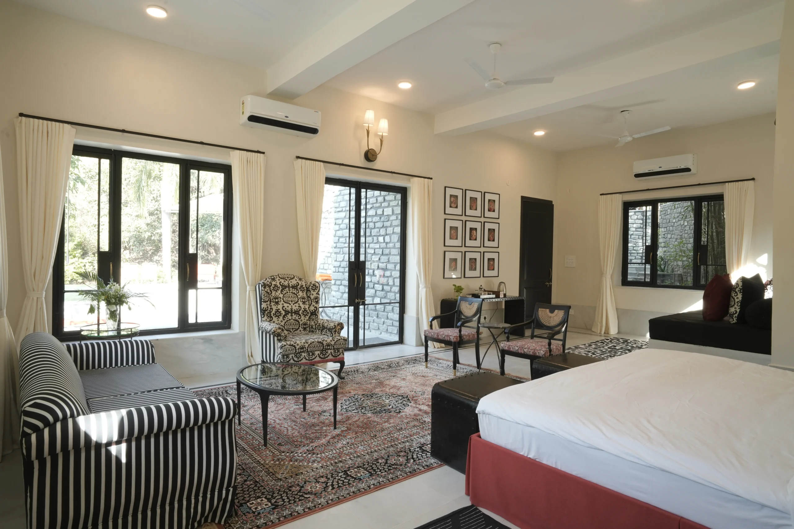 The Valley Suite 4