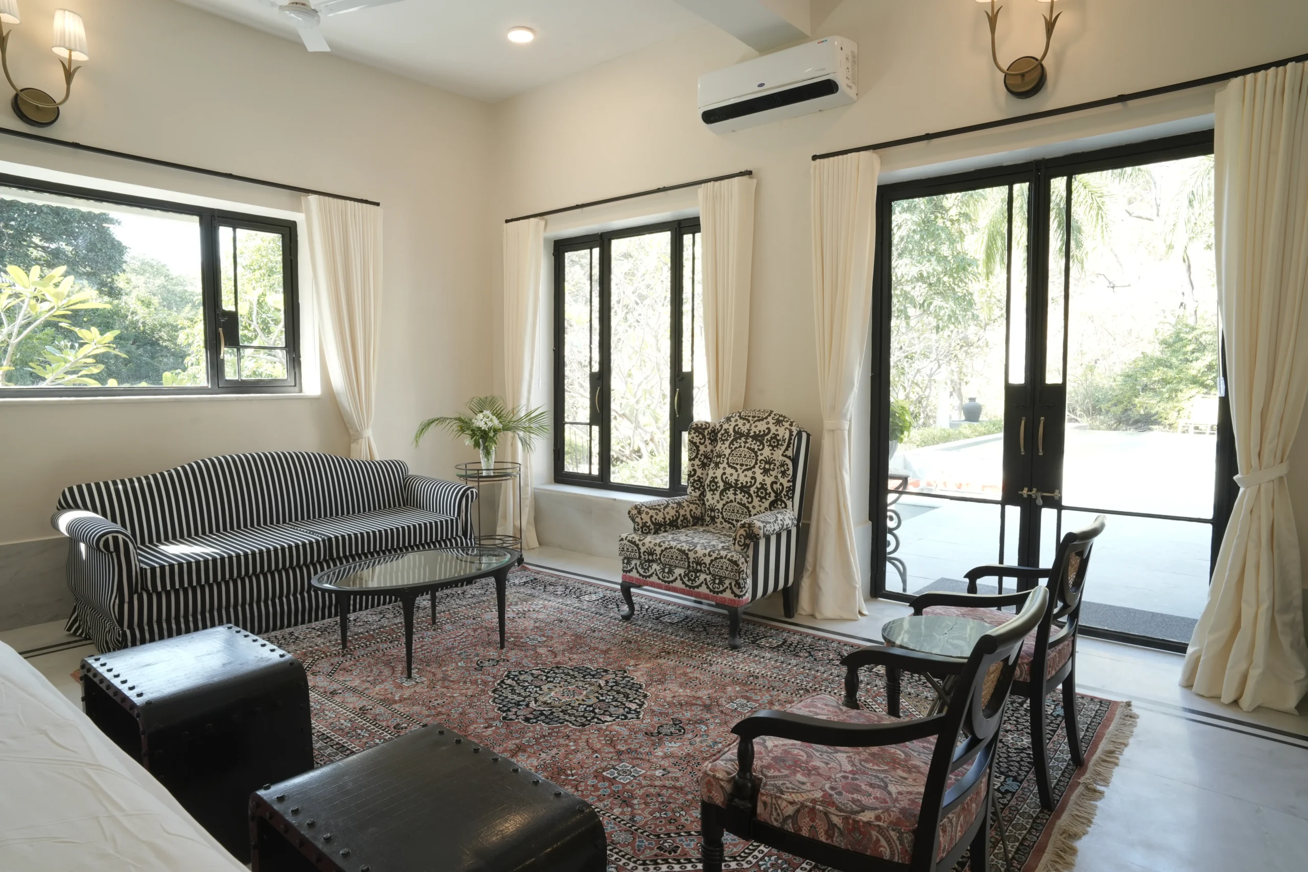 The Valley Suite 6