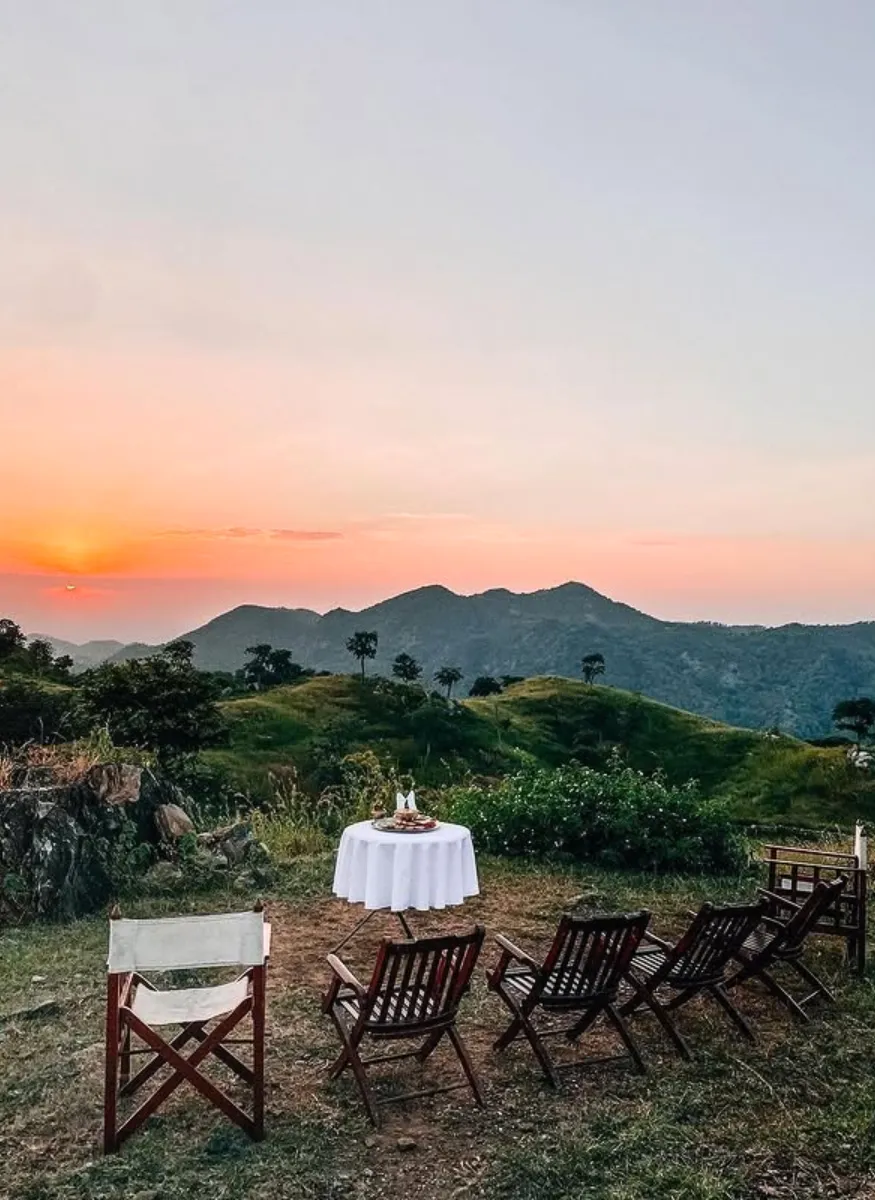 Sundowner Experiences at Mountbatten Lodge